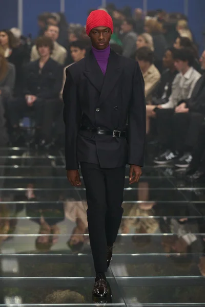 Look 37